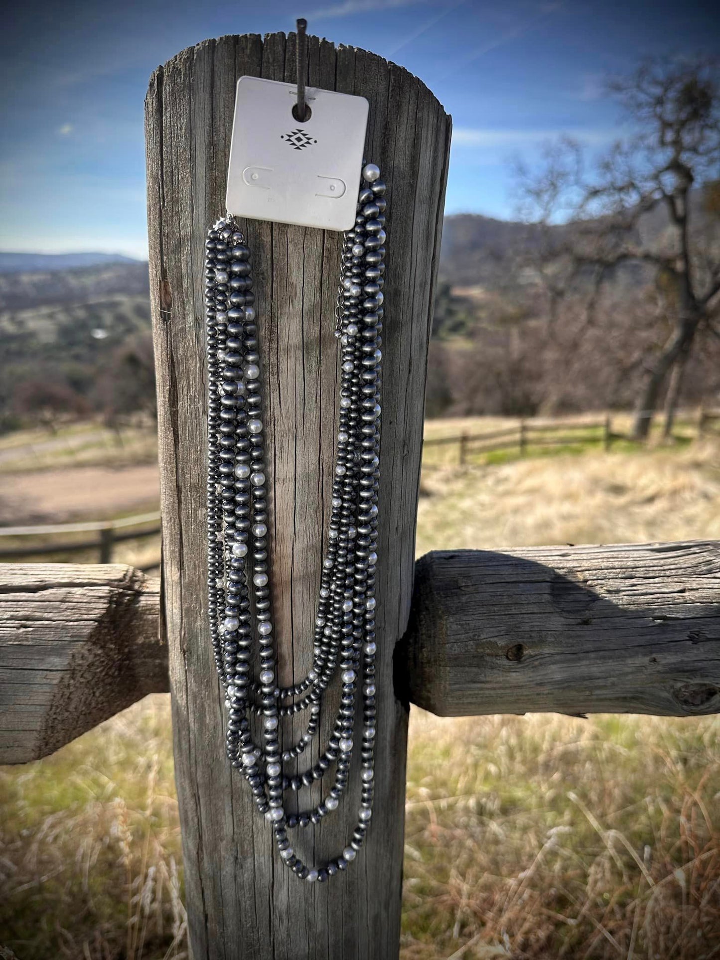 Classic Western pearl and Navajo pearl layered necklace